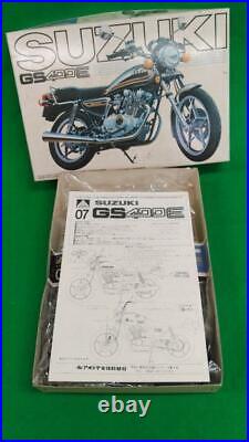 Aoshima Suzuki GS400E 1/12 Bike Model Kit #18615