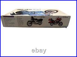 DOYUSHA SUZUKI GSX1100S KATANA BIG BIKE SERIES 1/8 Model Kit