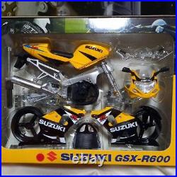 Hard To Obtain Die-Cast Suzuki Gsx-R 600 Model Kit From Japan