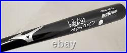 Ichiro Suzuki Autographed Black Mizuno Game Model Bat 01 Roy/mvp Is Holo 189810