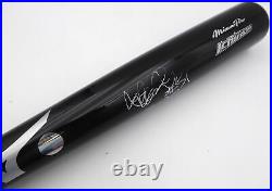 Ichiro Suzuki Autographed Mizuno Player Model Bat Mariners 51 & 3089 229066