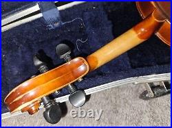 Suzuki Etude model 220 size 1/4 Violin, Japan with case & bow, Very Good Condition