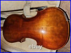 Suzuki model 2213 size 13 viola with case & bow. Japan. Very good condition