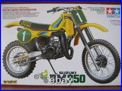 Tamiya 1/12 Suzuki RM250 Motocrosser Motorcycle Plastic Model kit Japan